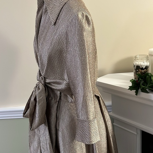 DONNA RICCO Collection Gold Metallic Textured Rhinestone Button Dress NWOT - Picture 8 of 14
